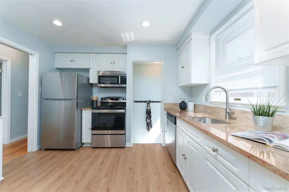 20871 Beaufait Street Harper Woods City, MI 48225