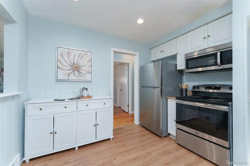 20871 Beaufait Street Harper Woods City, MI 48225