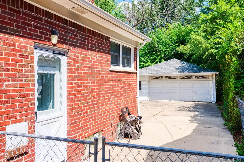 20871 Beaufait Street Harper Woods City, MI 48225