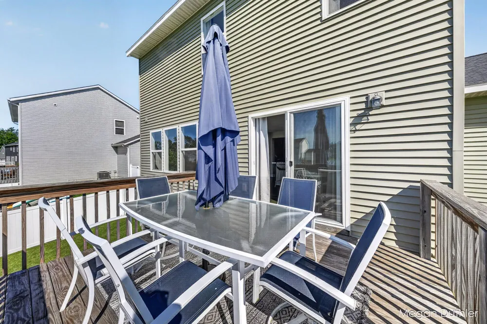 7504 Shorewood Street Allendale Charter Township, MI 49401
