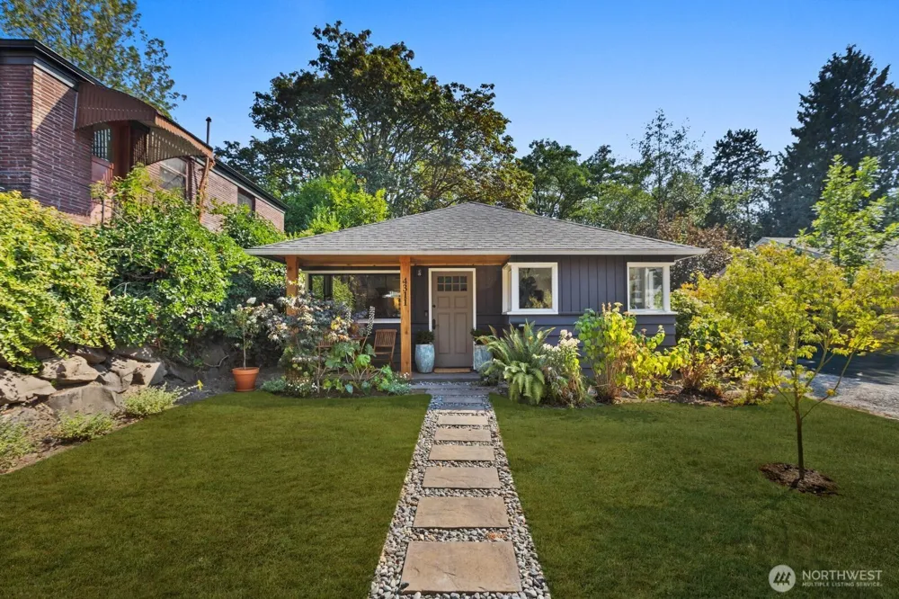 4311 NE 55th Street Seattle, WA 98105