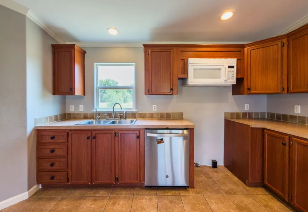 316 Joanne Drive Gholson, TX 76705