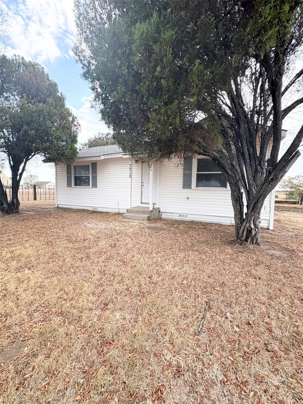 7015 FM 920 Weatherford, TX 76088