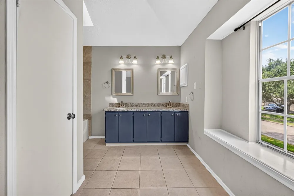 1808 Presidio Street Friendswood, TX 77546