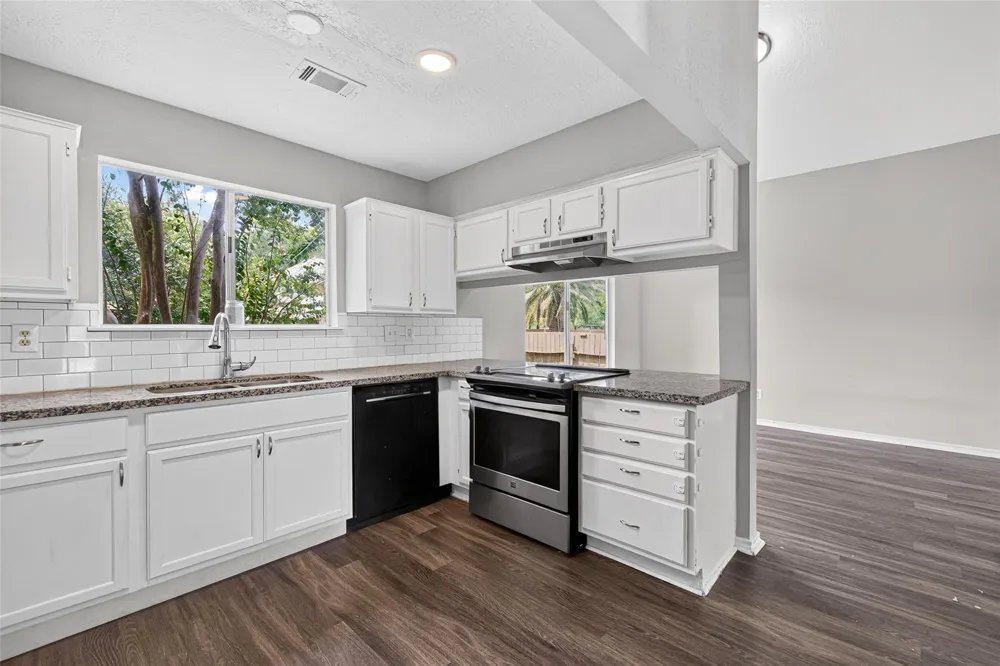 1808 Presidio Street Friendswood, TX 77546