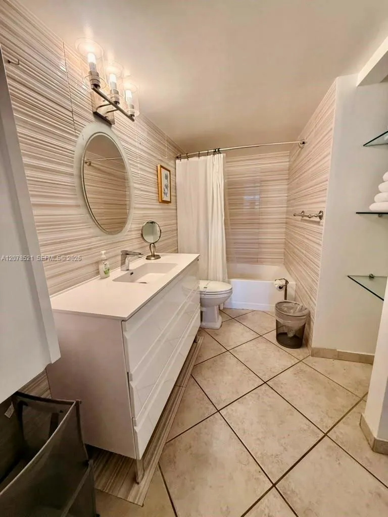19701 E Country Club Dr #5605A Aventura, FL 33180