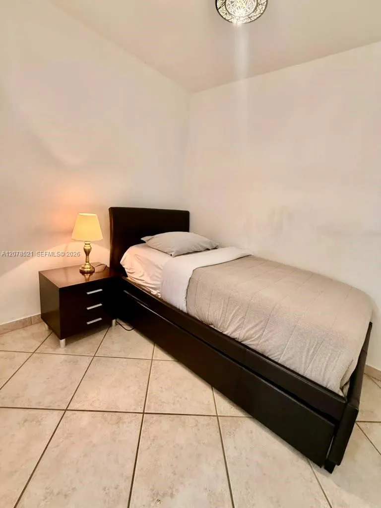 19701 E Country Club Dr #5605A Aventura, FL 33180