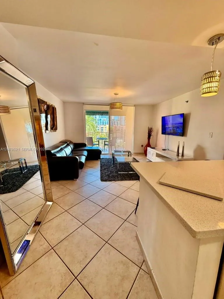 19701 E Country Club Dr #5605A Aventura, FL 33180