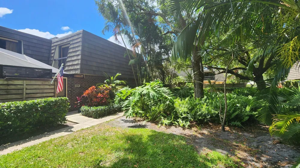 534 5th Terrace Palm Beach Gardens, FL 33418