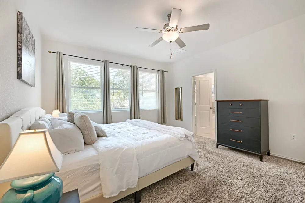 10221 Buster Drive Austin, TX 78748