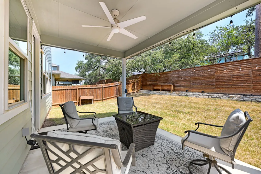 10221 Buster Drive Austin, TX 78748