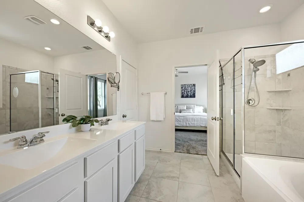 10221 Buster Drive Austin, TX 78748