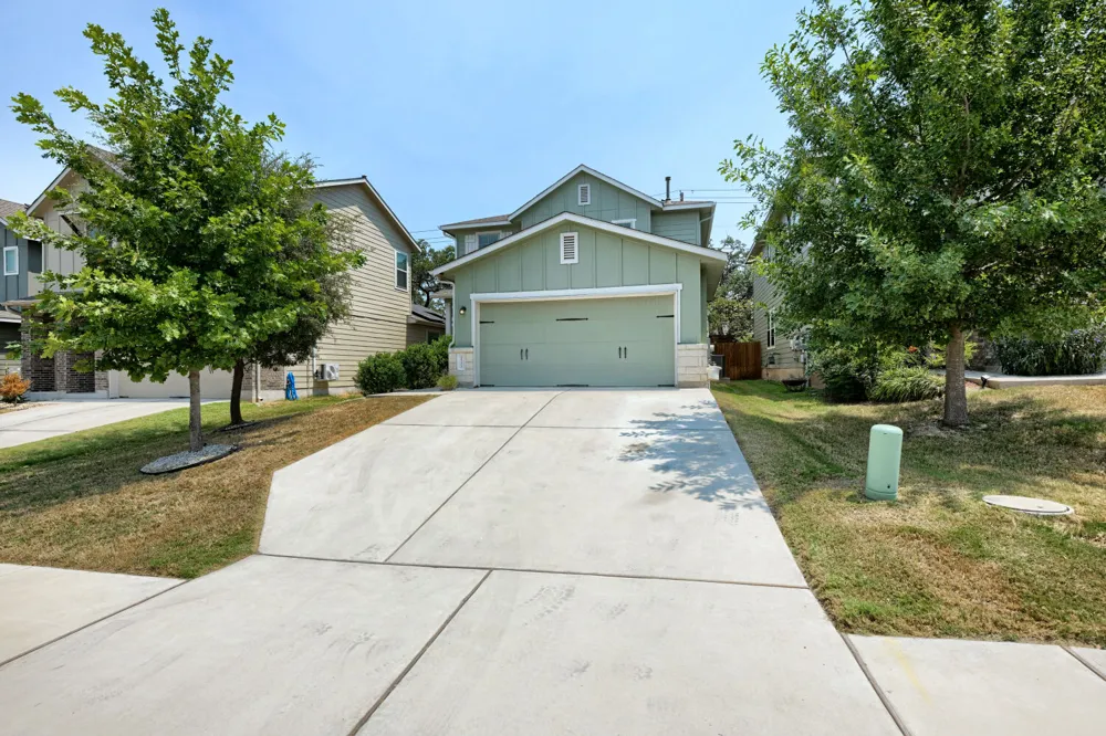 10221 Buster Drive Austin, TX 78748