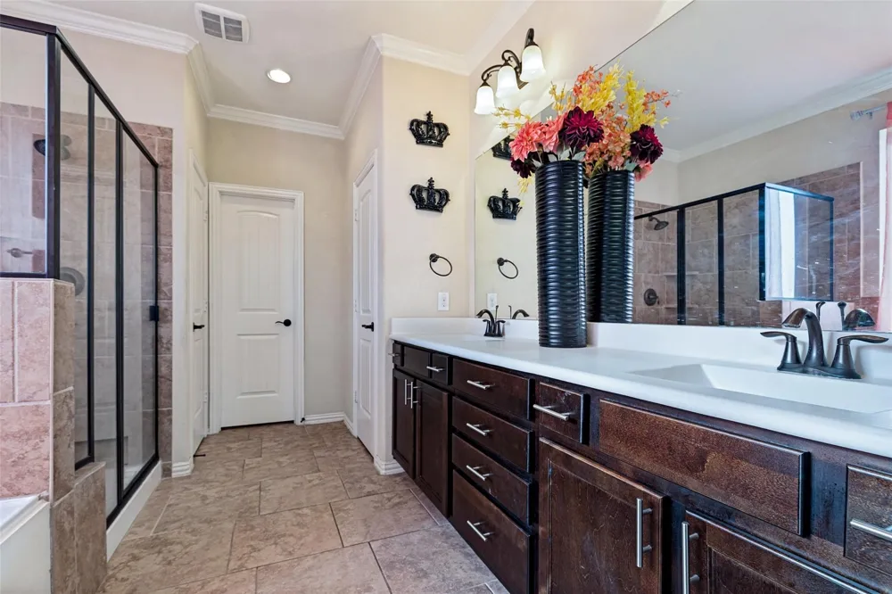 3061 Arbor Ranch Court Dickinson, TX 77539