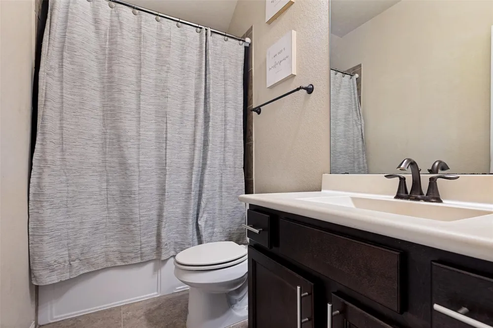 3061 Arbor Ranch Court Dickinson, TX 77539