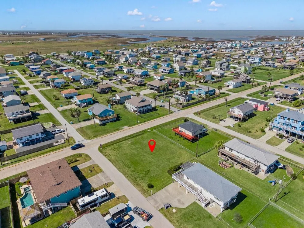 16534 John Davis Jamaica Beach, TX 77554