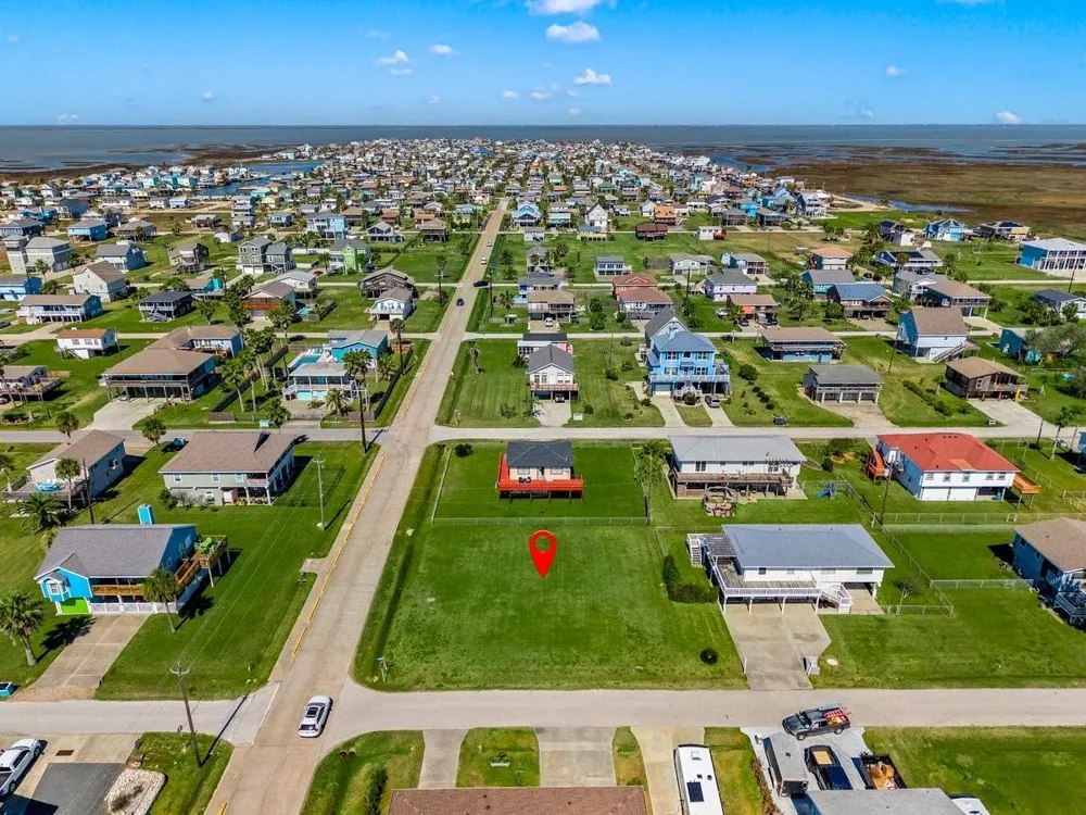 16534 John Davis Jamaica Beach, TX 77554