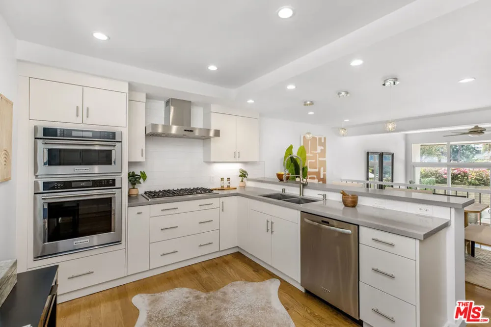 4754 La Villa Marina #Unit D Los Angeles, CA 90292