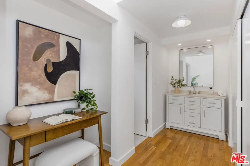 4754 La Villa Marina #Unit D Los Angeles, CA 90292