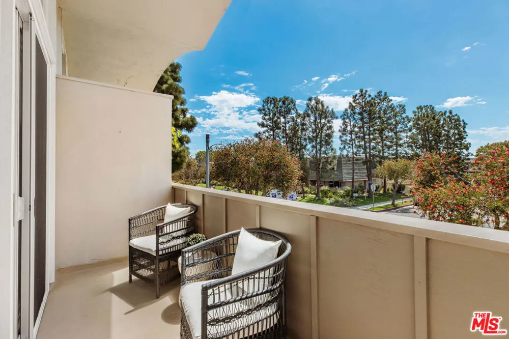 4754 La Villa Marina #Unit D Los Angeles, CA 90292