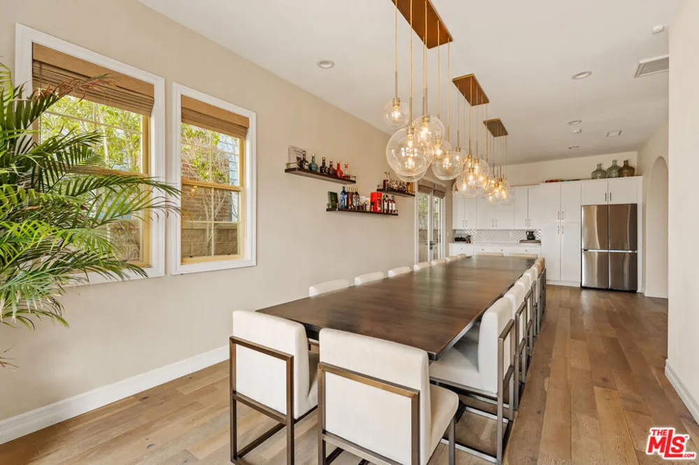 7585 Shore Cliff Drive Los Angeles, CA 90045