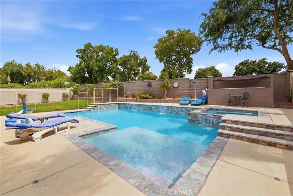 6248 Pear Avenue Eastvale, CA 92880