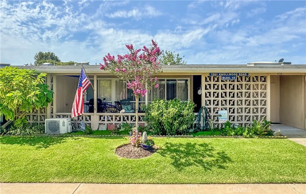 1261 Knollwood Road M4-45i Seal Beach, CA 90740