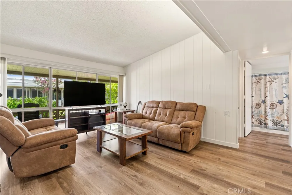 1261 Knollwood Road M4-45i Seal Beach, CA 90740