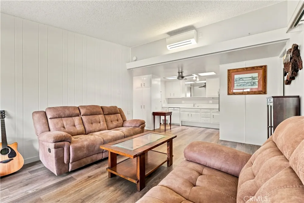 1261 Knollwood Road M4-45i Seal Beach, CA 90740