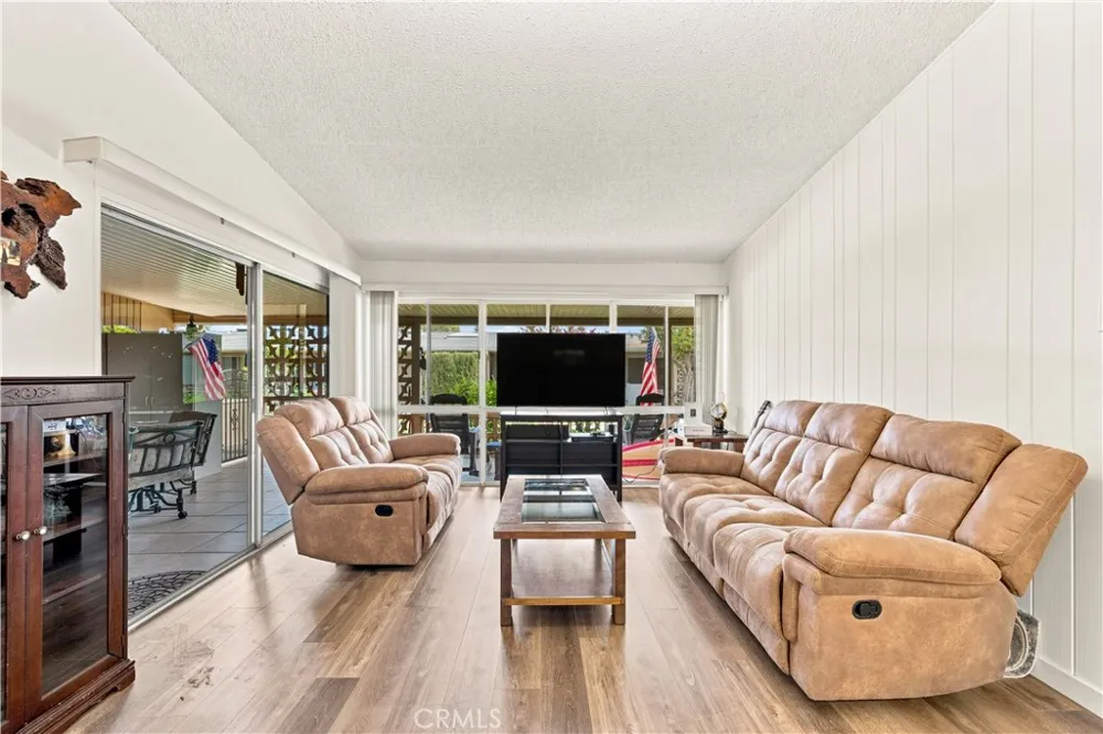 1261 Knollwood Road M4-45i Seal Beach, CA 90740