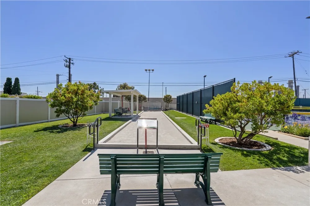 1261 Knollwood Road M4-45i Seal Beach, CA 90740
