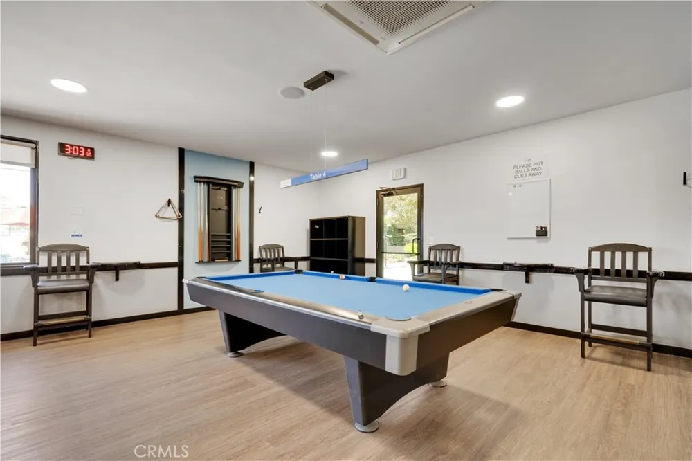 1261 Knollwood Road M4-45i Seal Beach, CA 90740