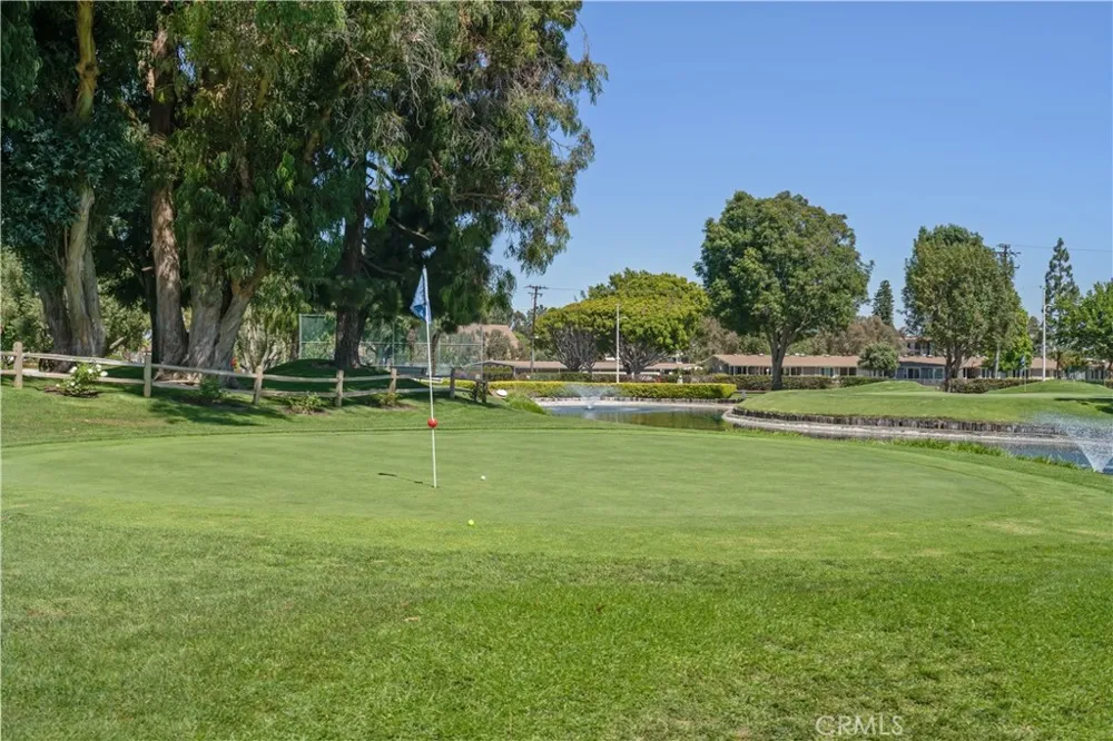 1261 Knollwood Road M4-45i Seal Beach, CA 90740