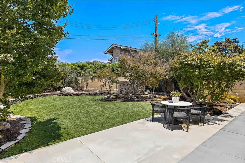 8719 Hummingbird Fountain Valley, CA 92708