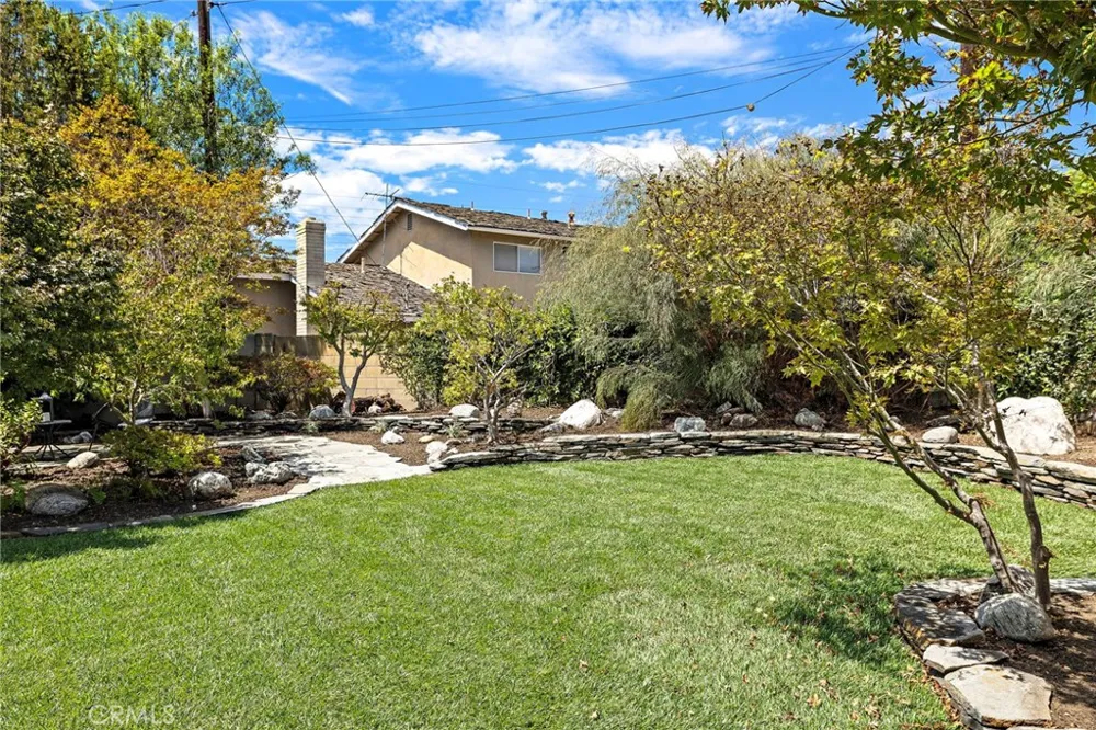8719 Hummingbird Fountain Valley, CA 92708