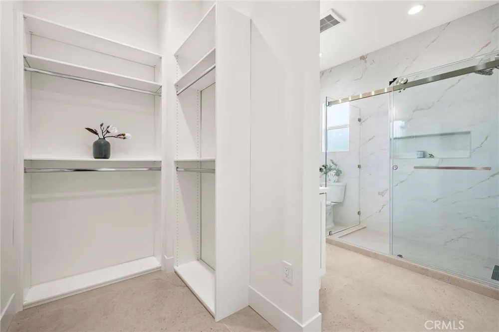 8719 Hummingbird Fountain Valley, CA 92708