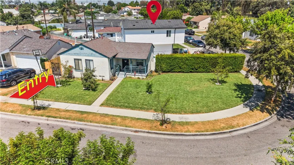 5833 Glady South Gate, CA 90280