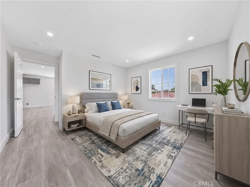 5833 Glady South Gate, CA 90280
