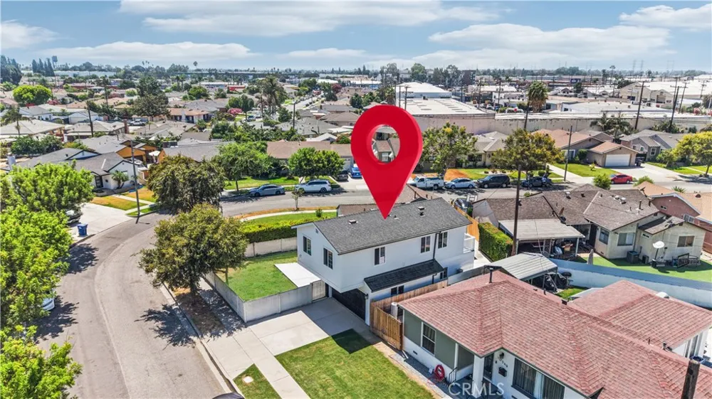 5833 Glady South Gate, CA 90280