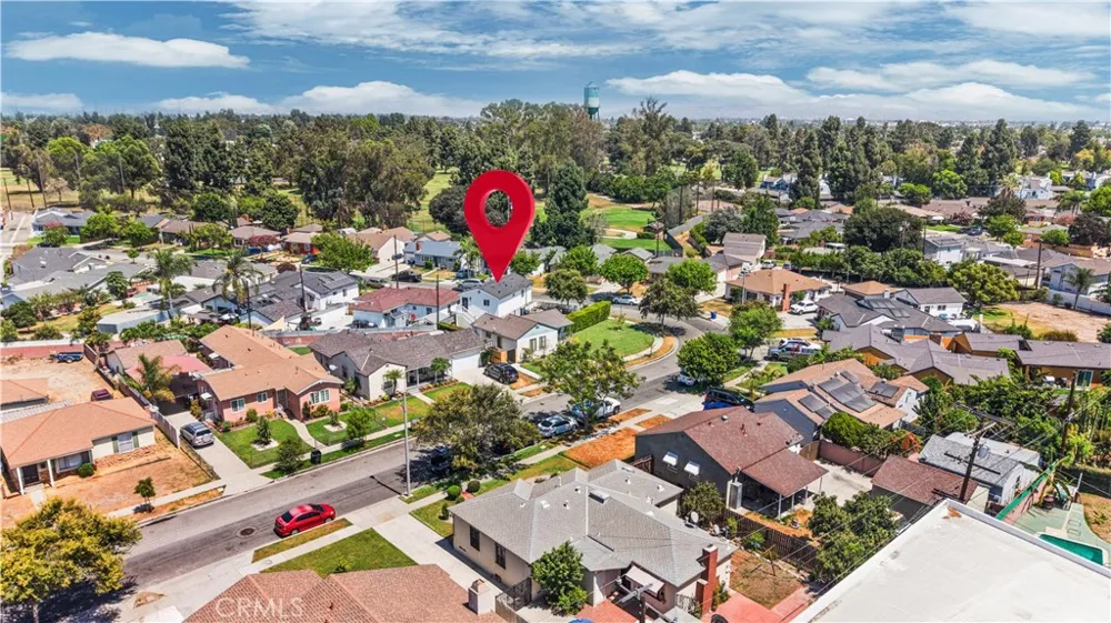 5833 Glady South Gate, CA 90280