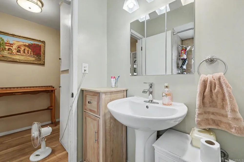4852 Elsa Road San Diego, CA 92120