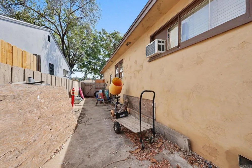 4852 Elsa Road San Diego, CA 92120