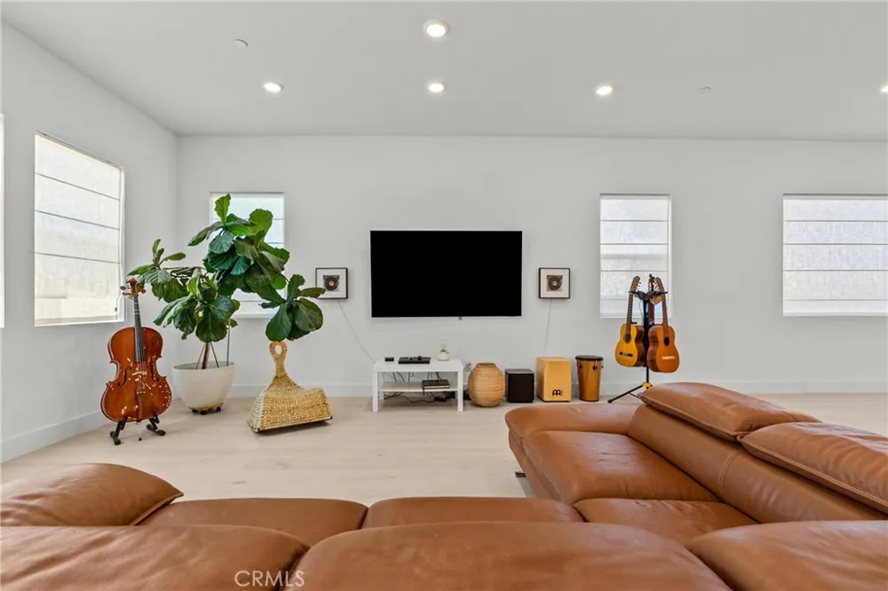 26849 Snowmass Loop Valencia, CA 91381