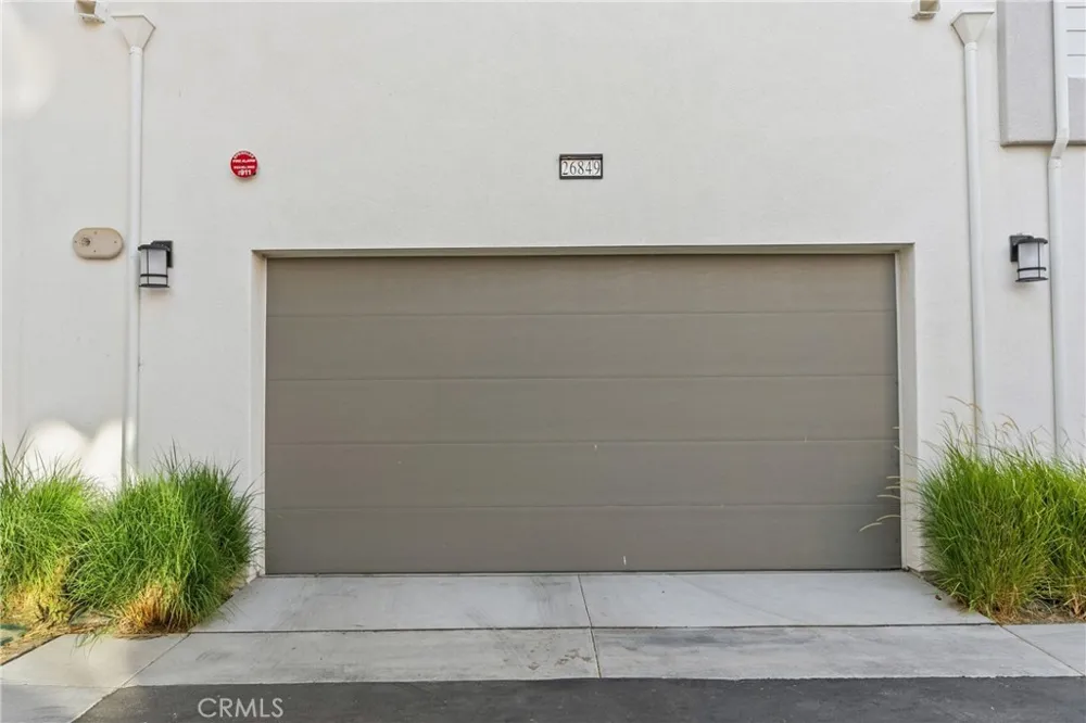 26849 Snowmass Loop Valencia, CA 91381