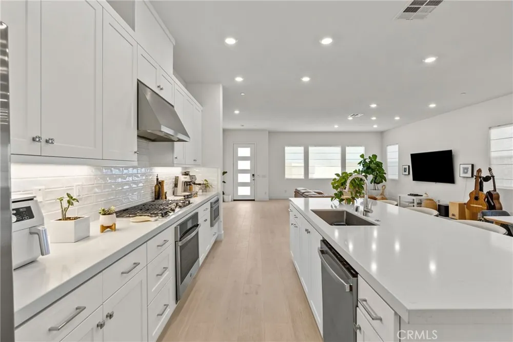 26849 Snowmass Loop Valencia, CA 91381