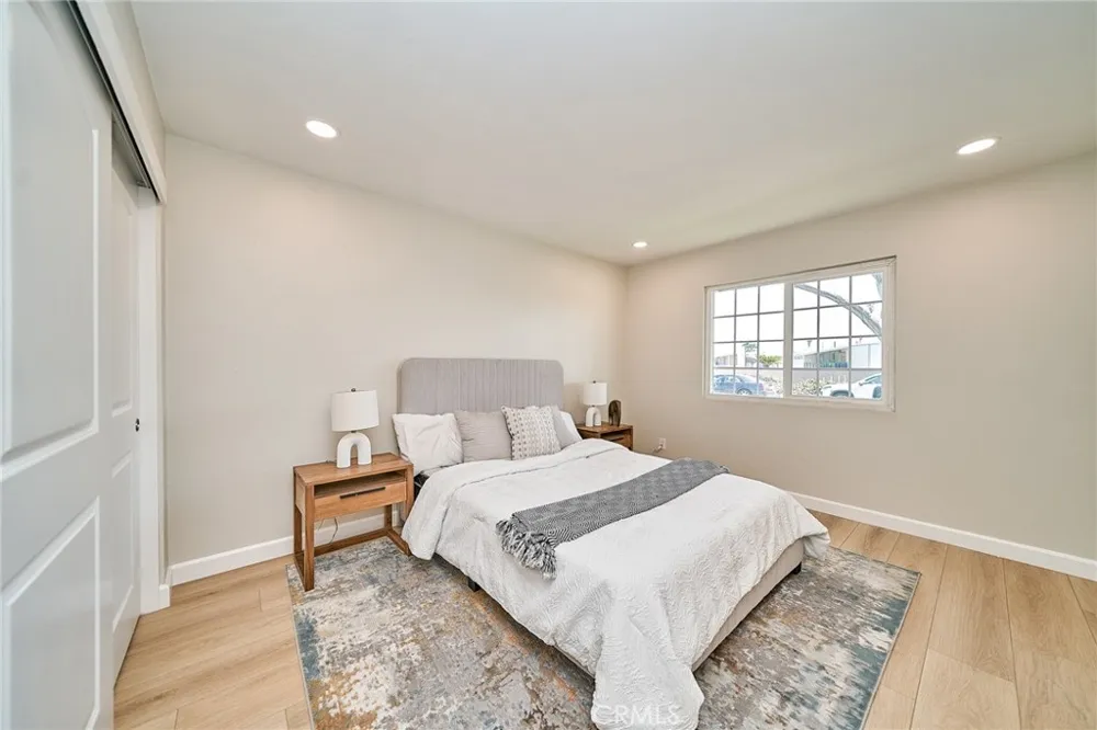 20815 Gridley Rd. Lakewood, CA 90715