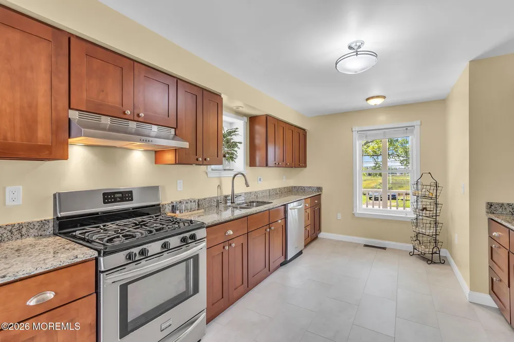 655 Front Street Union Beach, NJ 07735