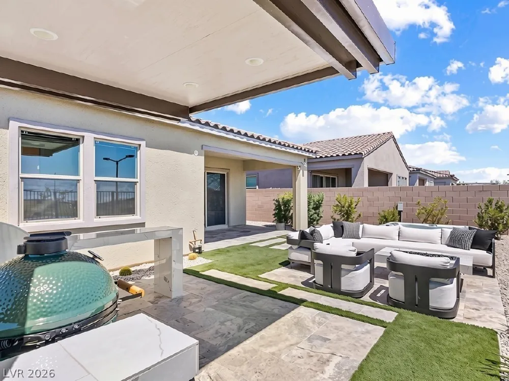 358 Nine Mile Creek Drive Las Vegas, NV 89138