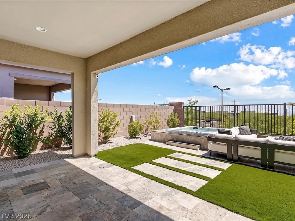 358 Nine Mile Creek Drive Las Vegas, NV 89138
