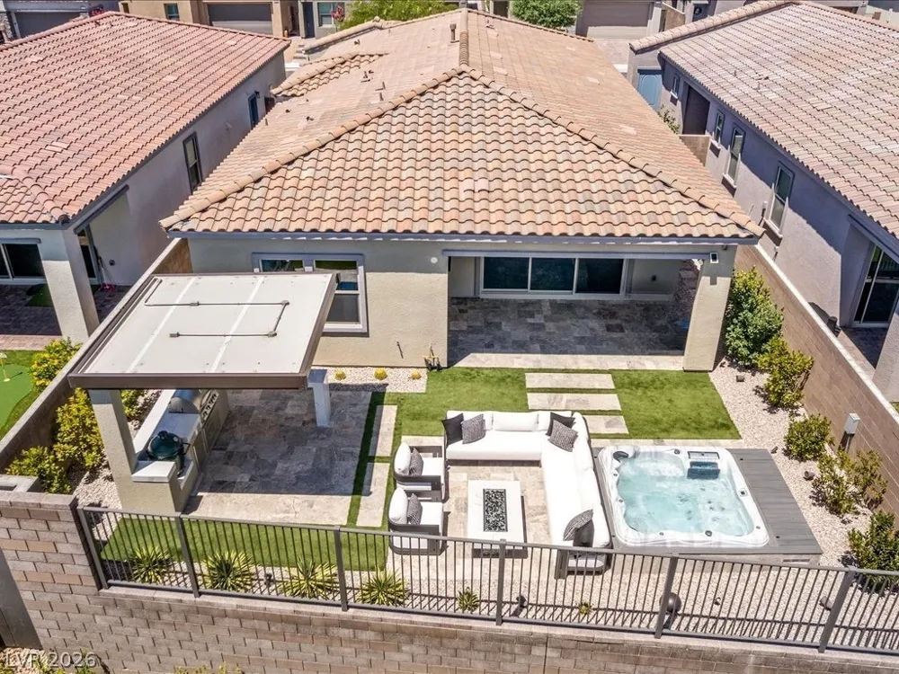 358 Nine Mile Creek Drive Las Vegas, NV 89138